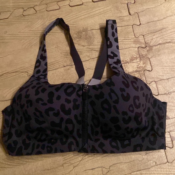 Victoria Sport Other - Victoria’s Secret Sport bra Black Grey Leopard print.36C